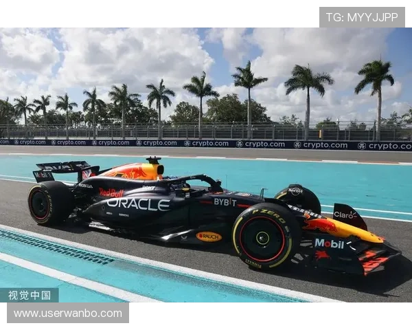 F1天空体育在线直播平台的付费与免费观看模式详尽介绍 F1天空体育在线直播平台的付费与免费观看模式详尽介绍